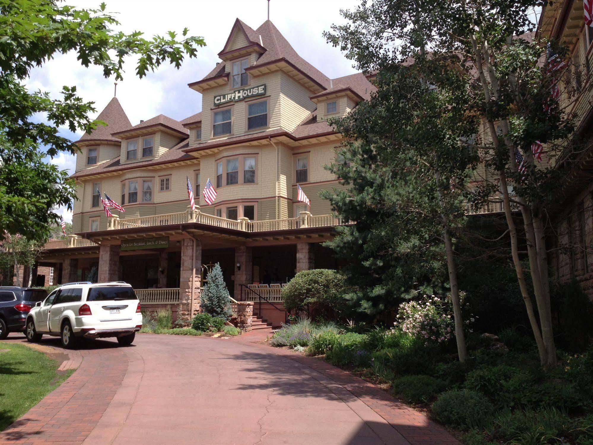 Отель Cliff House At Pikes Peak Маниту-Спрингс Экстерьер фото